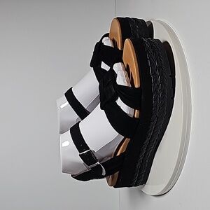 UGG Neusch Sandals Platforms Shoe Adjustable Strap Suede Leather Rafia Black 9